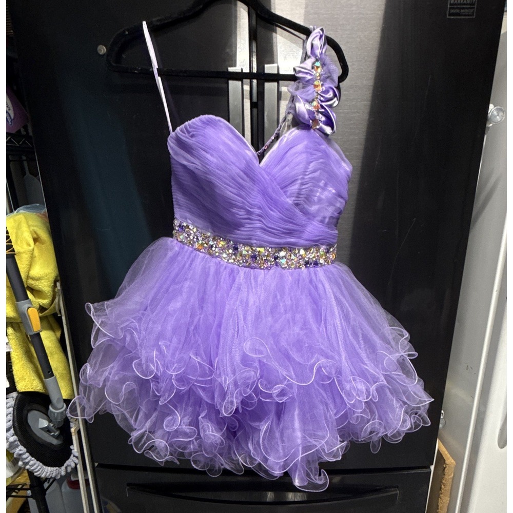 Girls Purple Tulle Dress, Size M, 1 shoulder, Rhinestone Waist Bow Strap, Prom